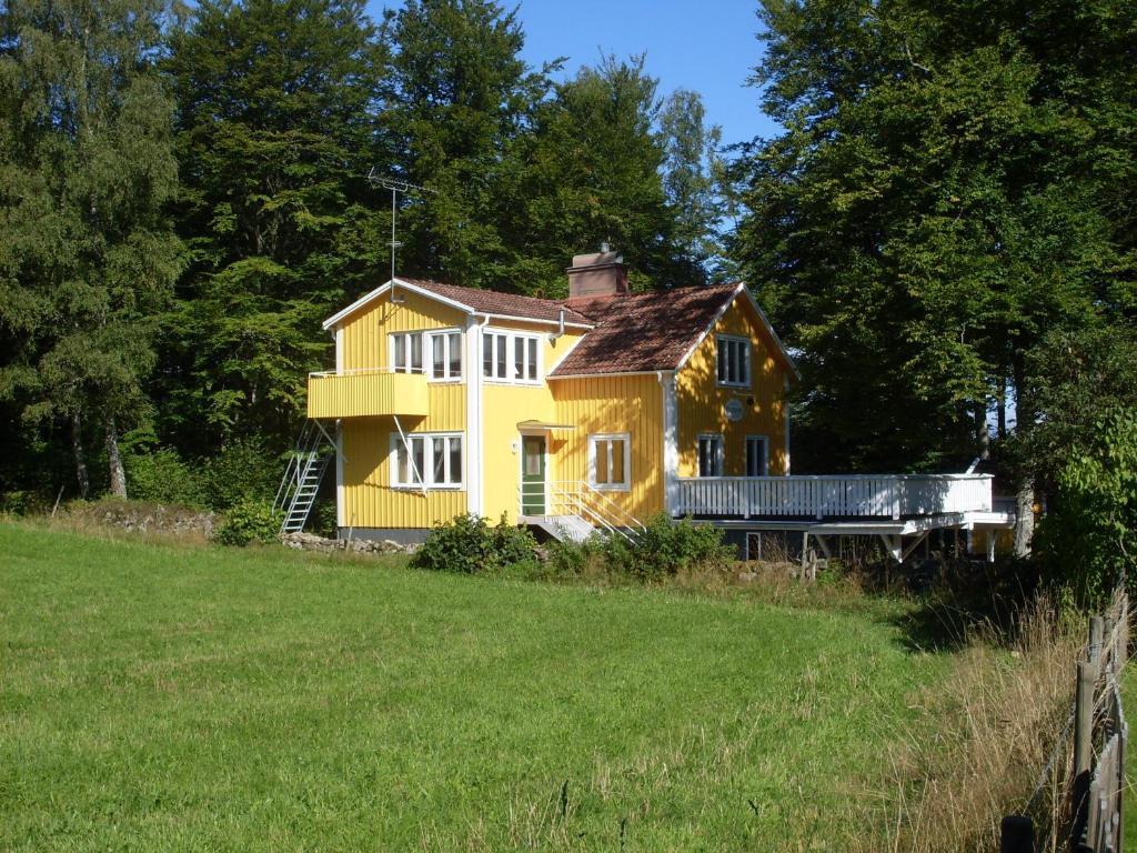 Hotel & Pensionat Bjoerkelund Stenbrohult  المظهر الخارجي الصورة