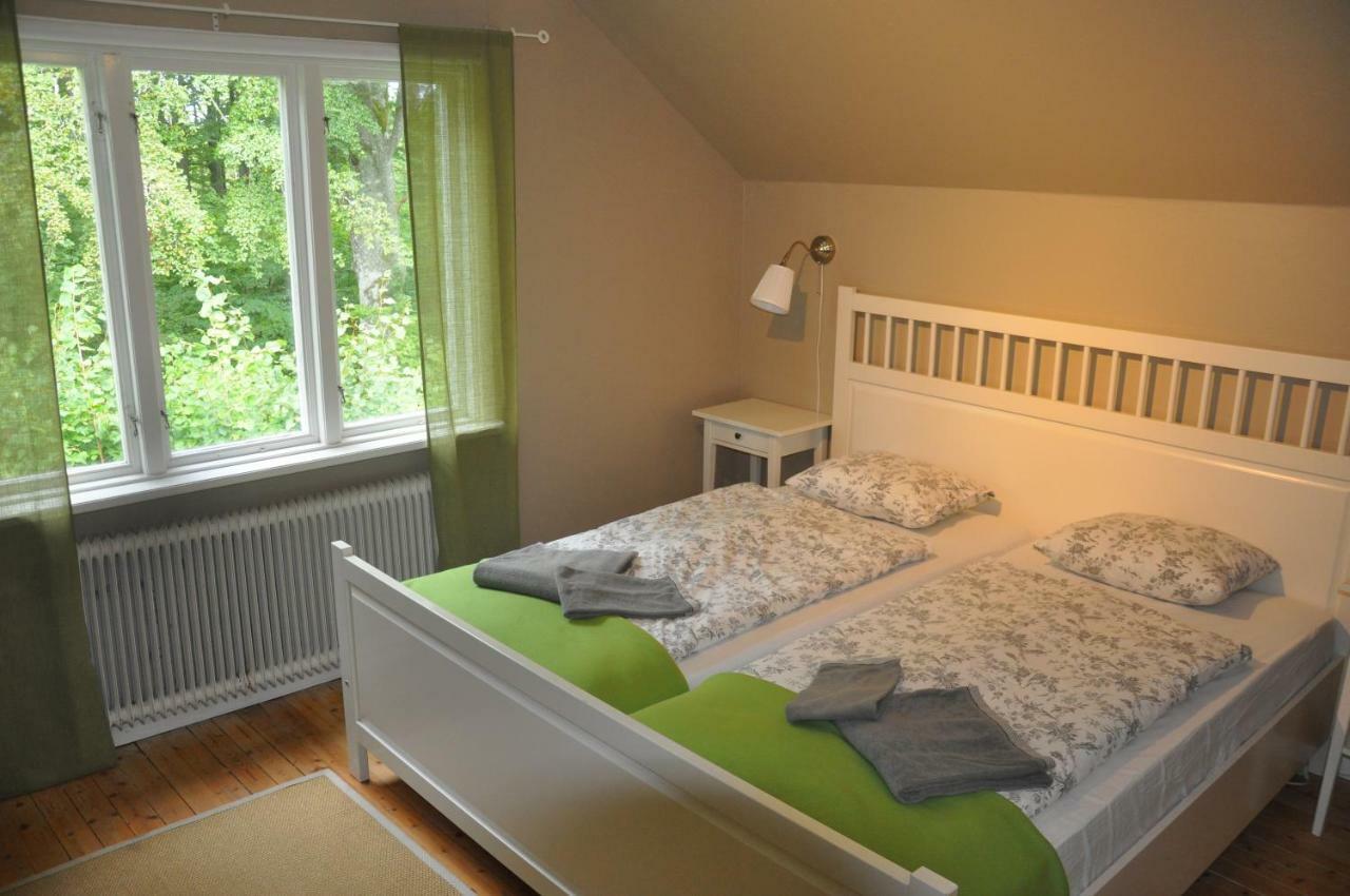 Hotel & Pensionat Bjoerkelund Stenbrohult  المظهر الخارجي الصورة